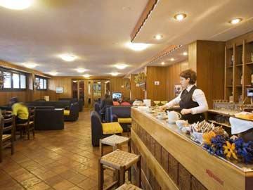 Hotel Ski Club I Cavalieri Rta Colle Colle Sestriere Kültér fotó