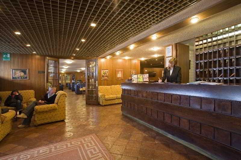 Hotel Ski Club I Cavalieri Rta Colle Colle Sestriere Kültér fotó