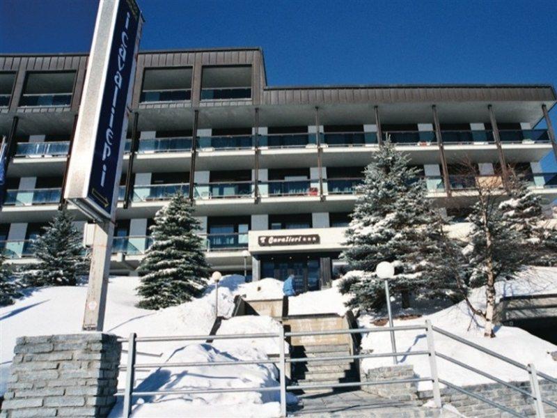 Hotel Ski Club I Cavalieri Rta Colle Colle Sestriere Kültér fotó