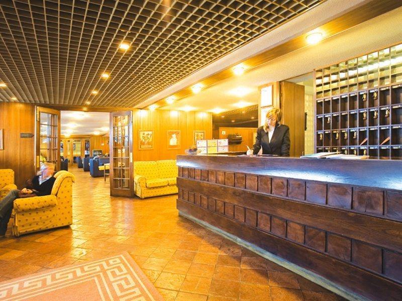Hotel Ski Club I Cavalieri Rta Colle Colle Sestriere Kültér fotó