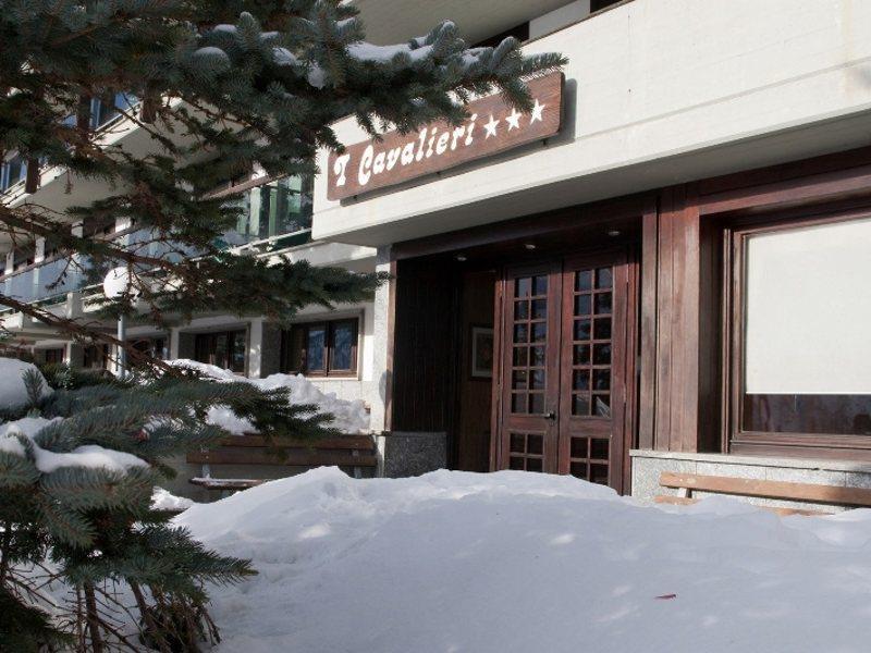 Hotel Ski Club I Cavalieri Rta Colle Colle Sestriere Kültér fotó